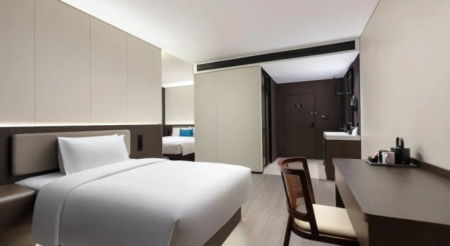 Люкс Days Inn By Wyndham Liupanshui Railway Station