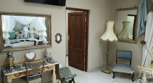 Номер Standard Excalibur Boutique Hotel