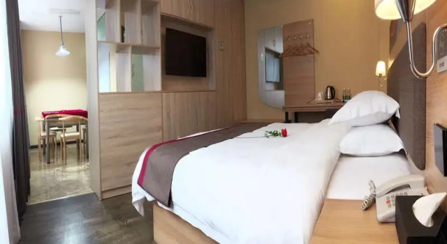 Люкс Business Thank Inn Plus Hotel Jiangxi Nanchang City Nanchang County Nongmao Xi Road