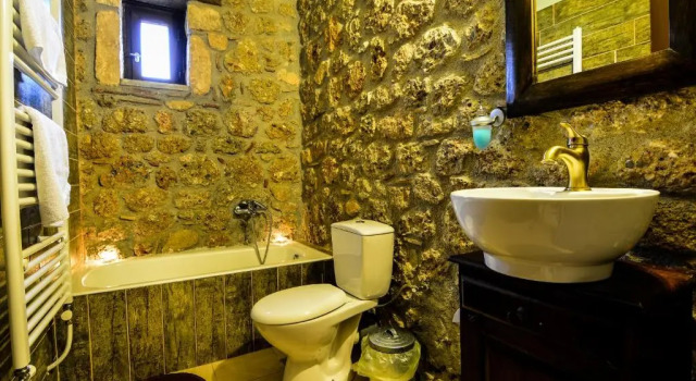 Двухместный номер Standard с балконом Korfes Guesthouse