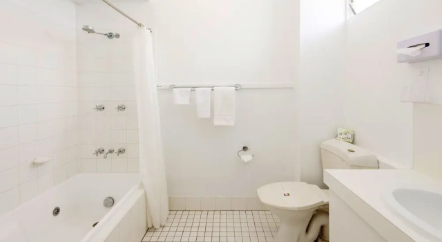 Семейный номер Standard с красивым видом из окна Mid City Motor Inn