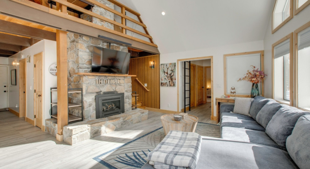 5 Mi to Soda Springs Mtn Resort: Forest-view Gem!, Boek Vakantiehuis Villa's in Kingvale, Villa