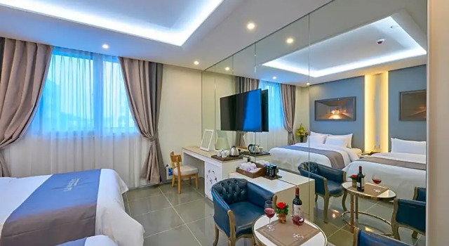 Семейный люкс Royal Gwangju Madrid Hotel