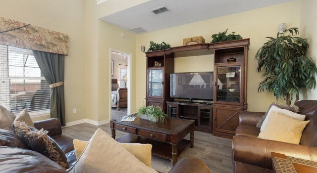 Minnies Cajun Hideaway by VillaDirect