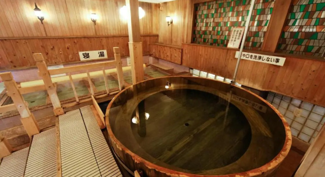 Женская капсула Kobe Kua House Hotel