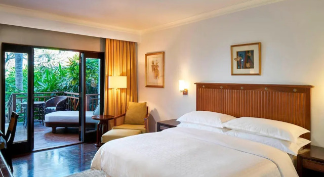 Двухместный номер Superior с балконом Sheraton Senggigi Beach Resort