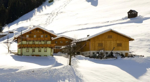 Kleinellmauhof, Rezervovat Hotel Hotely v Grossarltal s parkováním, Parkování