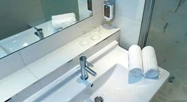 Люкс Premier Inn Stuttgart Bad Cannstatt