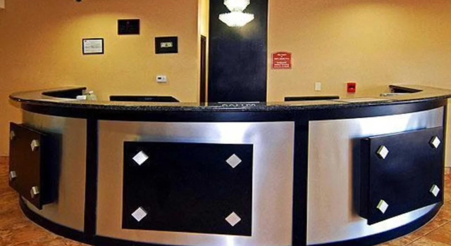 Holiday Inn Express & Suites Bridgeport by IHG, Boek Hotel Bridgeport 