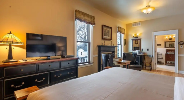 Номер Deluxe Steele Mansion Inn & Gathering Hub