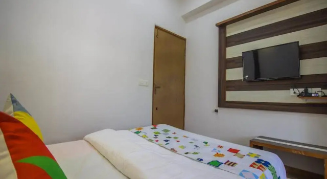Guru Laxmi Apartments by OYO Rooms, Забронировать Апартаменты/квартира Апартаменты Альто-де-Порворим, рядом с Торговый центр Mall De Goa, Апартаменты/квартира