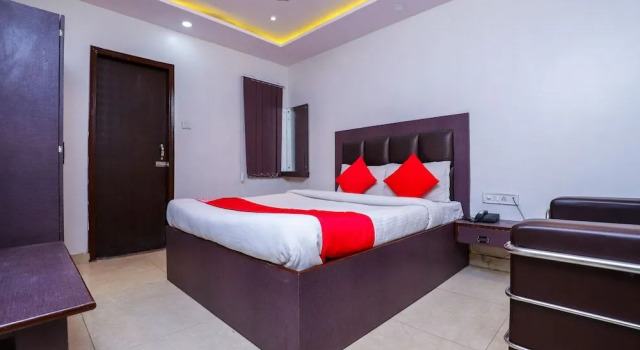 OYO 37667 Hotel Aashiana