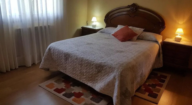 House With 3 Bedrooms in Avín, With Furnished Terrace and Wifi, Prenota Hotel Hotel a Asturie con parcheggio, Parcheggio