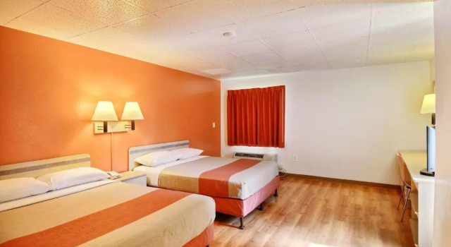 Четырёхместный номер Standard Motel 6-Nashua, NH