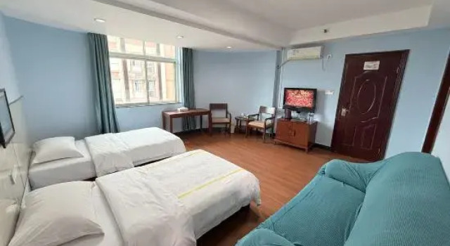 Люкс Tianbao Hotel