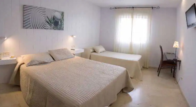 Номер Standard Hotel Oasis con parking incluido