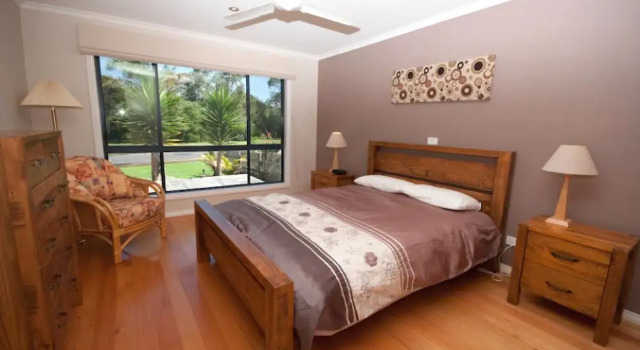 Cambroe - Spacious Family Retreat, Забронировать Отель Отели Gippsland 3 звезды, 3*