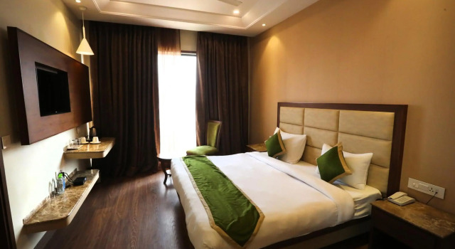 Hotel Maple Grand