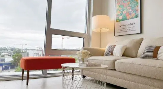 Люкс Vancouver Olympic Village 1BR Suite w/ Private Kitchen, Laundry & Parking