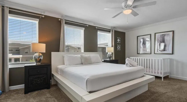 Lake View Cozy Home w/ Pool & Games Near Disney, Varaa Lomakoti Kissimmee Kissimmee