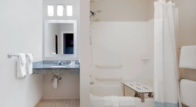 Люкс TownePlace Suites by Marriott Bentonville Rogers