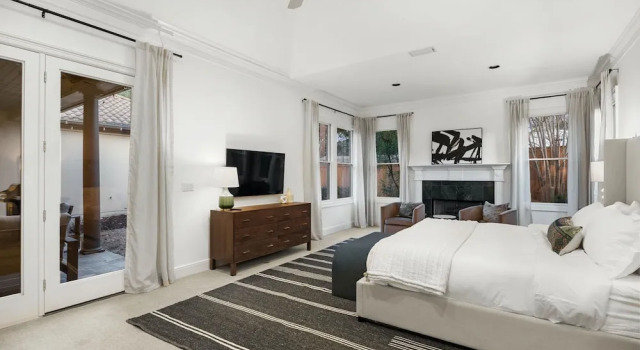 Chic & Secluded 4 BDR in Desirable Tarrytown!, Rezerwuj Hotel Austin Greater Austin