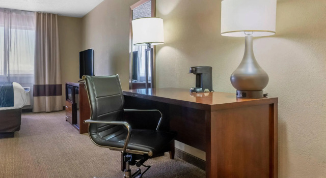 Двухместный люкс Comfort Inn Albuquerque Airport