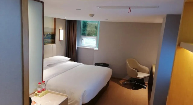Vienna International Hotel (Wanzhou Gaosuntang Pedestrian Street Branch), Prenota Hotel Hotel a Chongqing Area con parcheggio, Parcheggio