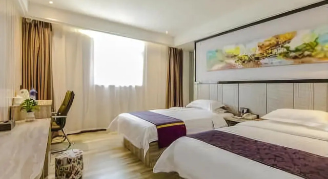 Super 8 Hotel