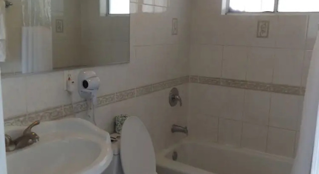 Номер Standard City Center Motel