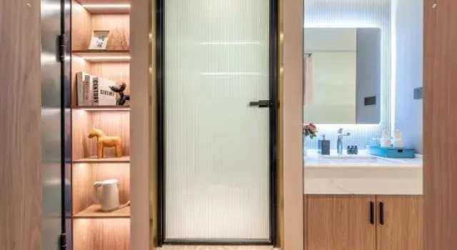 Люкс Deluxe Kunming Yixuan Hotel (Wancaixuan Shopping Park University of Finance and Economics)