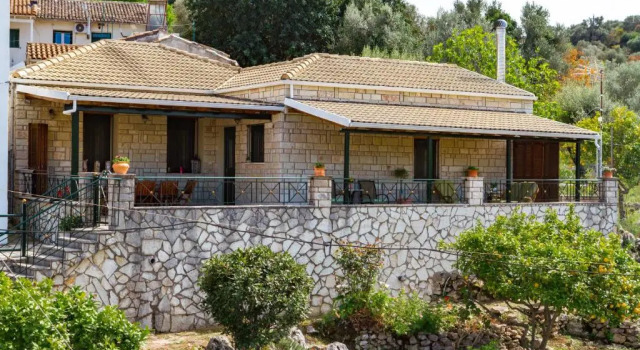 Konstas Stone Island House in Meganisi