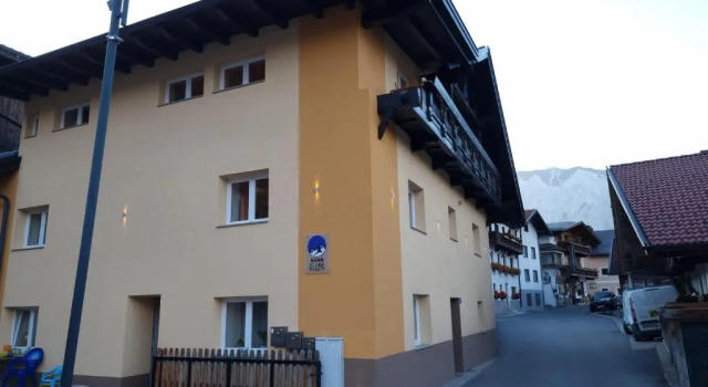Haus Elena, Prenota Hotel Hotel a Tirolo con parcheggio, Parcheggio