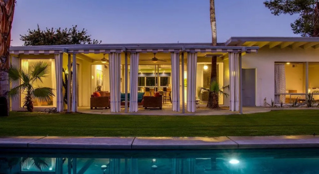 Lost Oasis, Забронировать Отель Палм-Спрингс Coachella Valley, рядом с Camelot Park Family Center