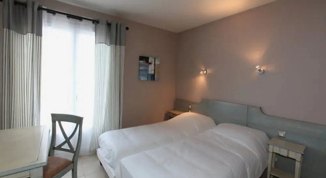 Villa in Callian With Private Pool, Забронировать Вилла Отели в центре Кальяна, в центре