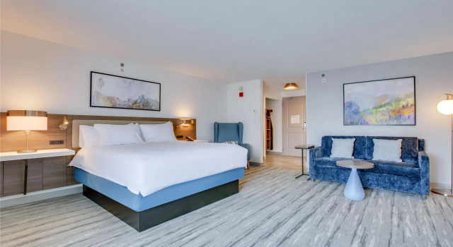 Двухместный номер Deluxe Hilton Garden Inn Louisville Airport