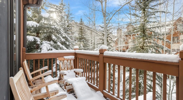 Cozy Mountain 4-Bedroom Retreat in Arrowhead Village 4 Townhouse by RedAwning