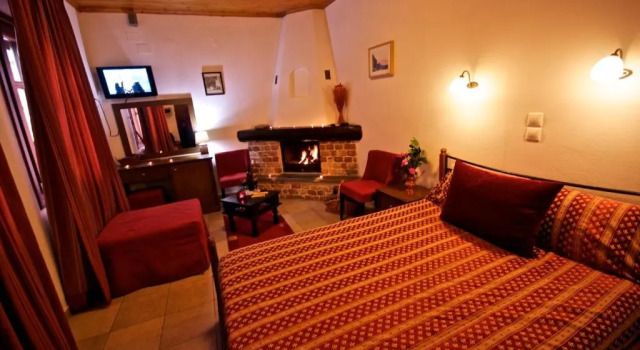 Archontiko Papoutsi Pelion, Book Hotel Mouresi 