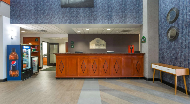 Wingate by Wyndham Chesapeake, Book Hotel Hoteller i Virginia med pool, Swimmingpool