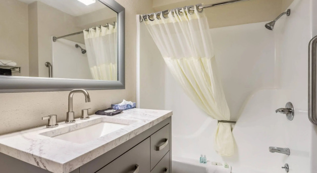 Двухместный люкс Quality Inn Branson On the Strip