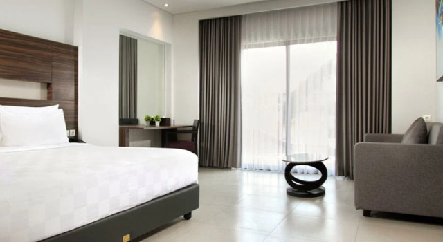 Полулюкс Helios Hotel Bone