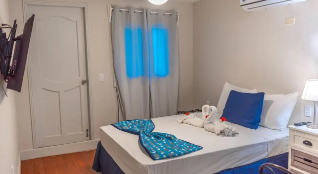 Romeo's Hotel, Book Hotel Hoteller i West End med parkering, Parkering
