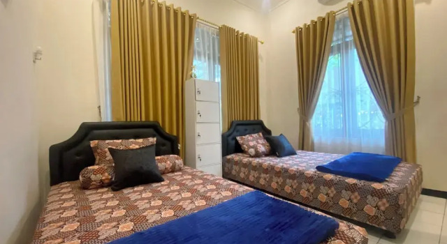 Penginapan Prambanan TRISAN, Book Hotel Hotels in Prambanan with Parking, Parking
