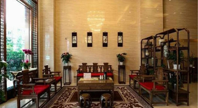 Grand Inn, Boek Hotel Hotels in Chengdu met parkeren, Parkeren