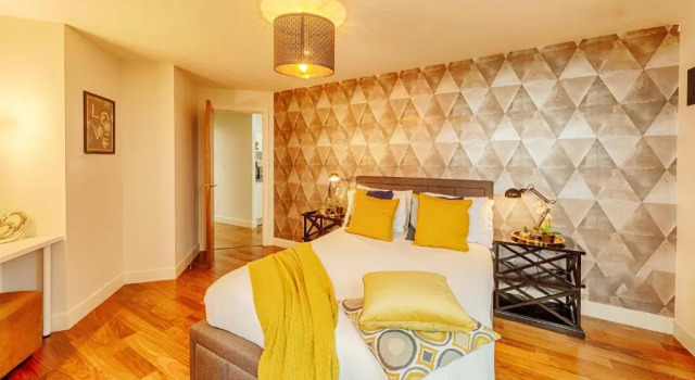 Апартаменты Deluxe Luxury 9ine Broad street Apartments, Beautiful City View, Public parking,