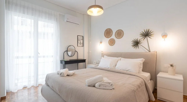 LIV - Trendy Athenian Apartment in Pagrati