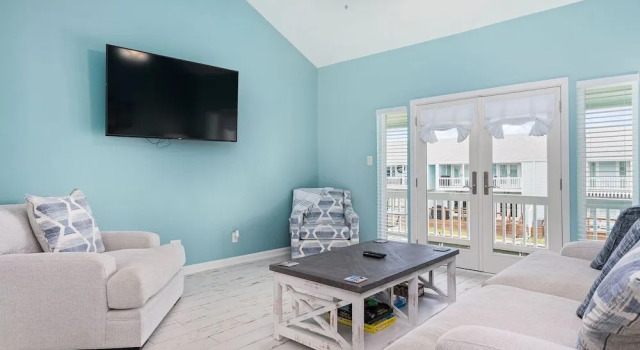 Coastal Bliss by Miss Kitty’s