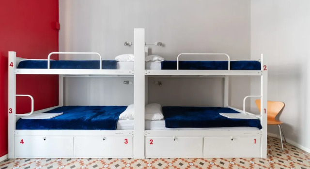 Кровать в общем номере (женский номер) Red Nest Hostel