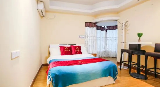 Двухместный люкс с 2 комнатами с видом на сад Tianjiao Holiday Scenic Apartment (Huidong Biguiyuan Shili Silver Beach)