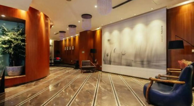 Starlight Holiday Hotel (Zhengzhou Erqi Square Dongda Street Subway Station Branch), Book Hotel Zhengzhou Henan